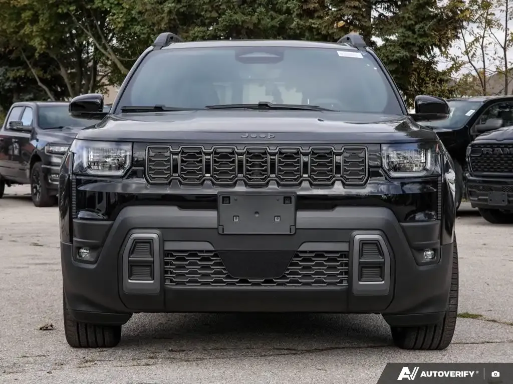 Jeep Cherokee 2026 photo 2
