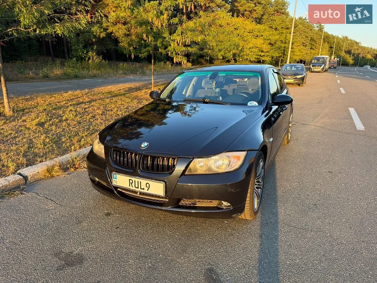 BMW 3 Series 2005 photo 2