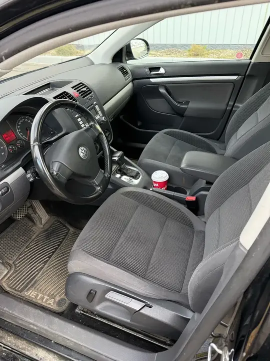 Volkswagen Jetta 2009 photo 5
