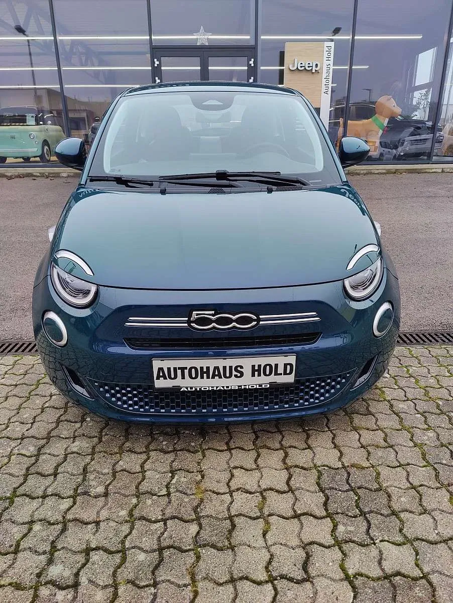 Fiat 500 2025 photo 2
