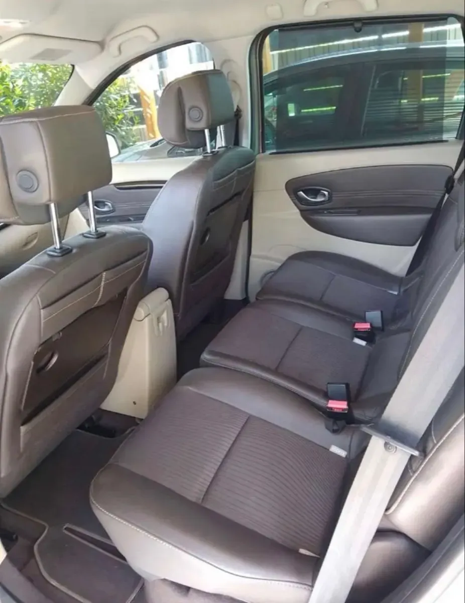 Renault Scenic 2009 photo 3