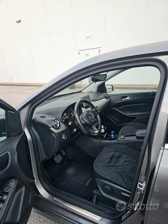 Mercedes-Benz B 2016 photo 5