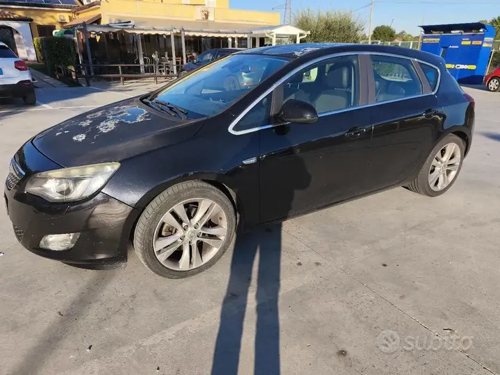 Opel Astra 2011 photo 5