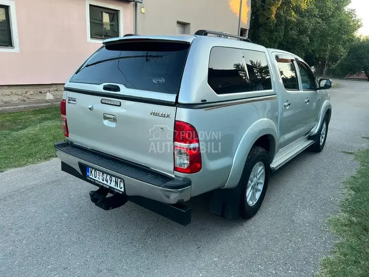 Toyota Hilux 2012 photo 4