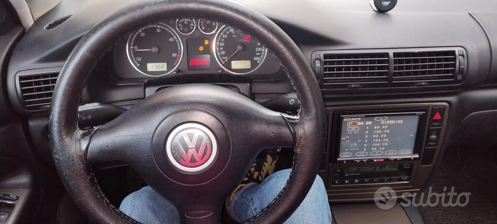 Volkswagen Passat 2003 photo 3