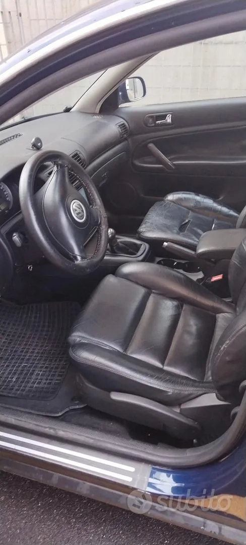 Volkswagen Passat 2003 photo 2