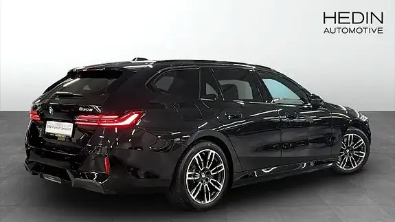 BMW 530E 2026 photo 2
