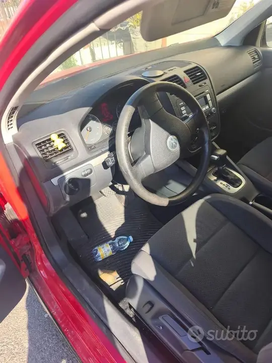 Volkswagen Golf 2012 photo 3