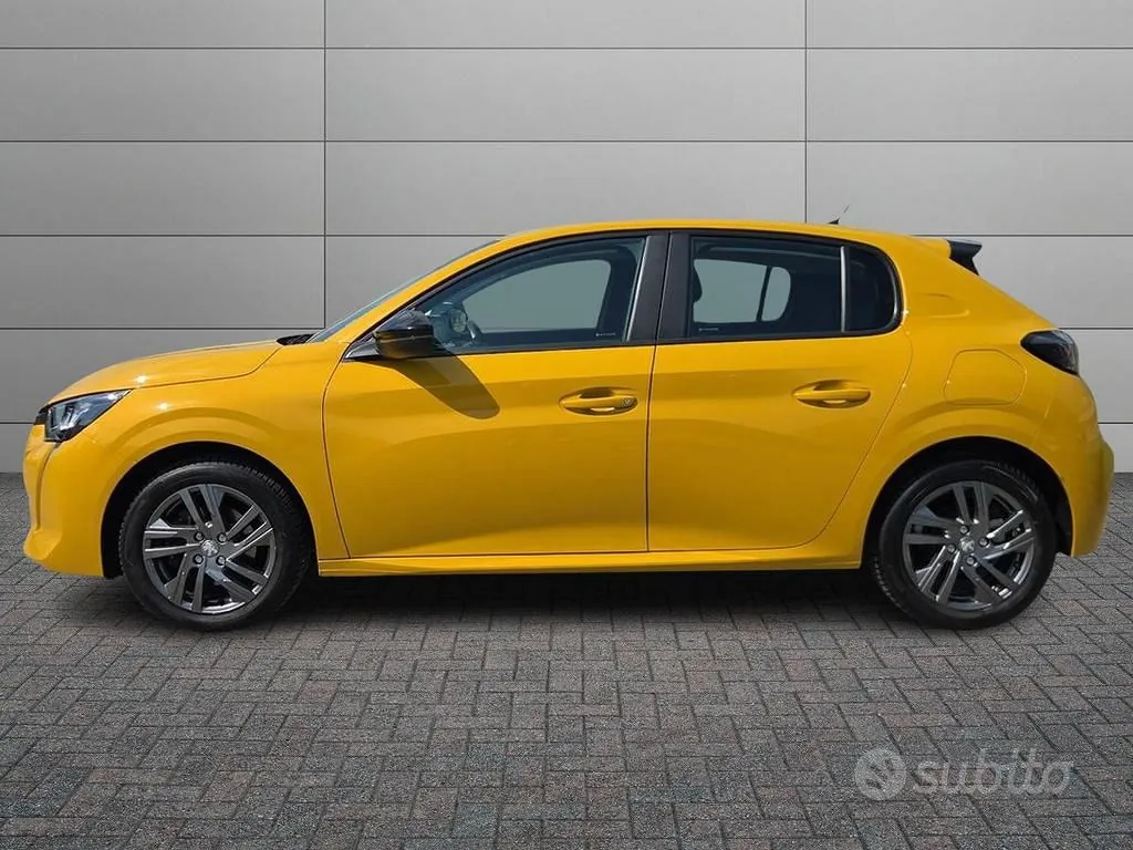 Peugeot 208 2022 photo 2
