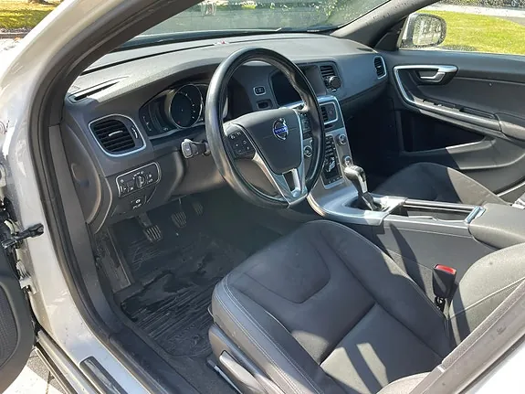 Volvo V60 2014 photo 4