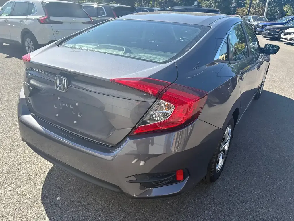 Honda Civic 2018 photo 3