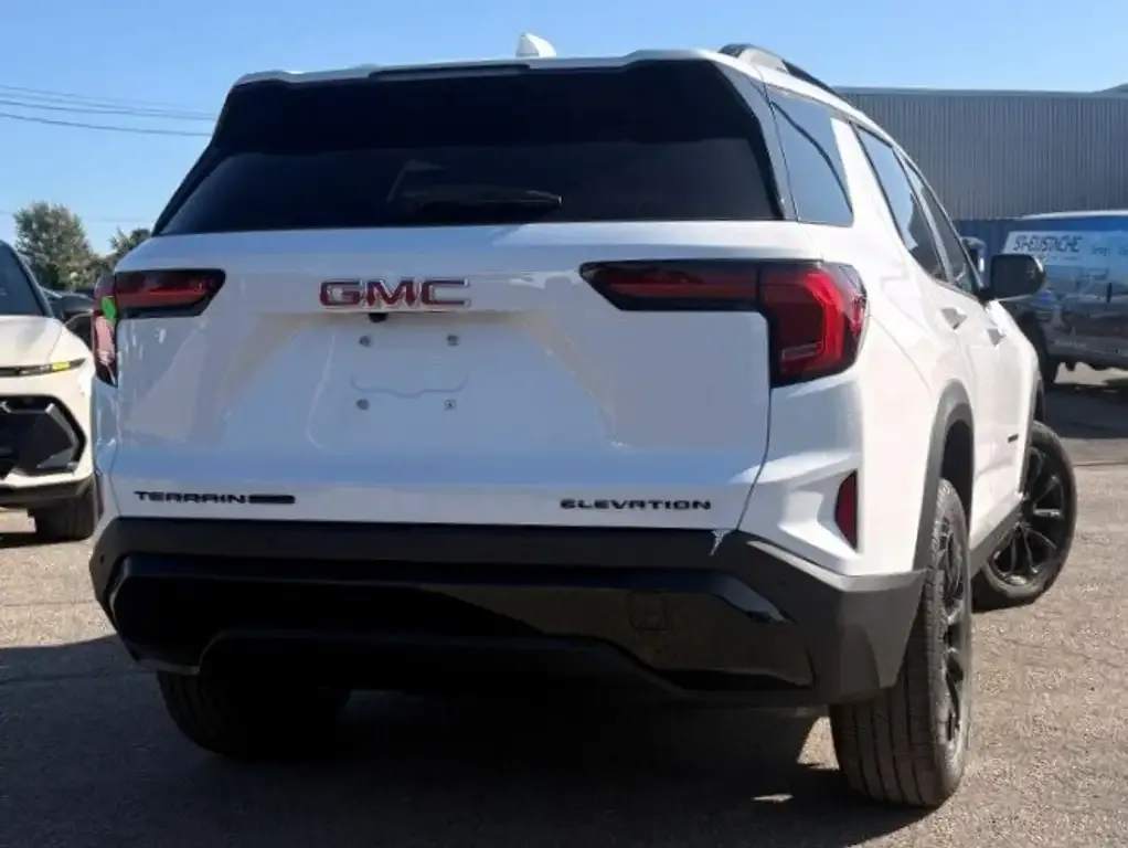 GMC Terrain 2027 photo 4