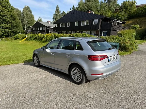Audi A3 2016 photo 5