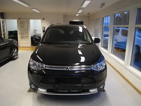 Mitsubishi Outlander 2015 photo 2