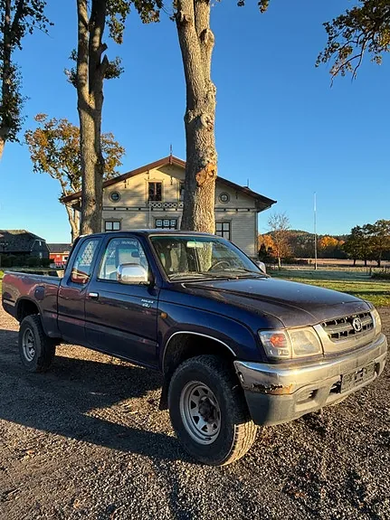 Toyota Hilux 2005 photo 2