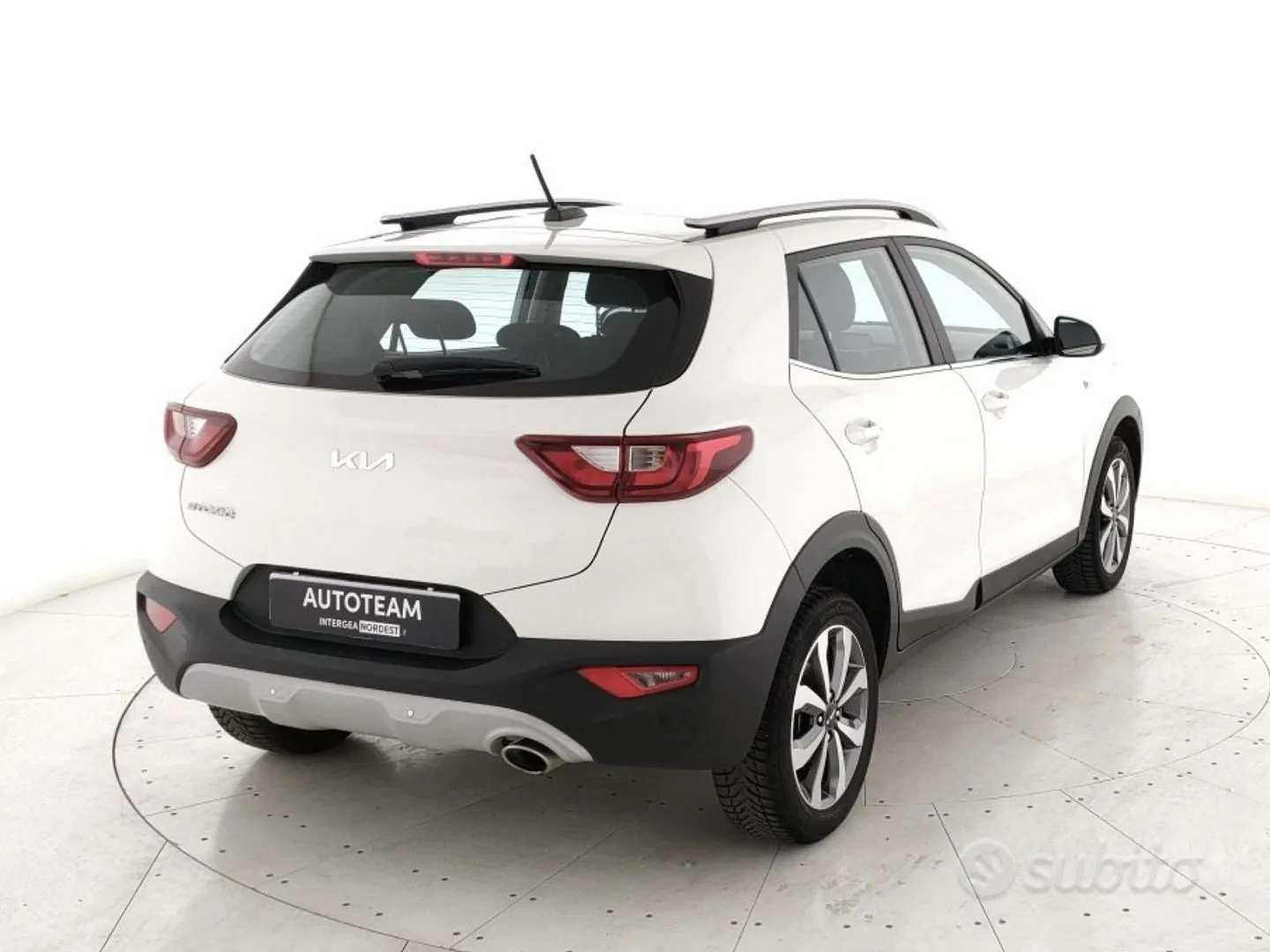 Kia Stonic 2022 photo 3