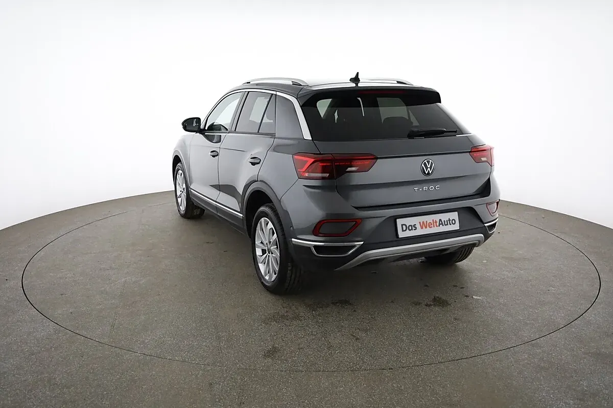 Volkswagen T-Roc 2022 photo 2