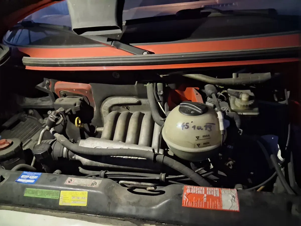 Volkswagen Caravelle 1994 photo 2