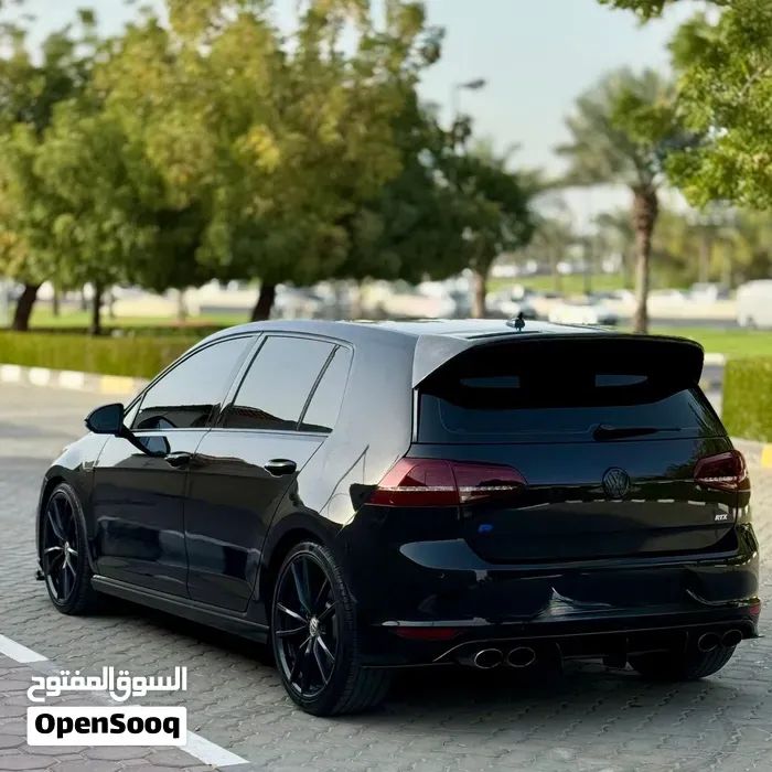 Volkswagen Golf R