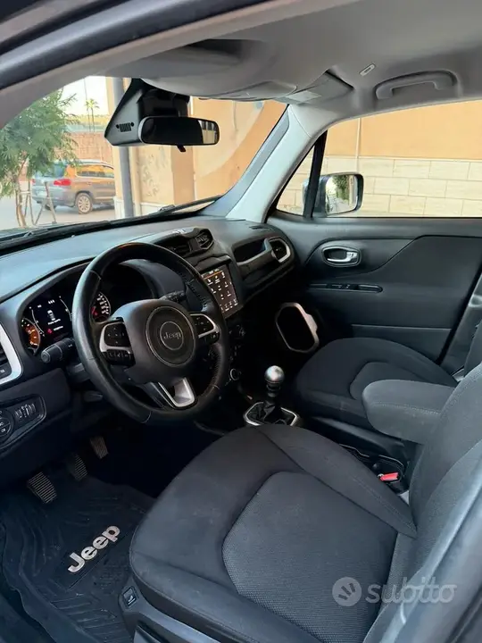 Jeep Renegade 2018 photo 4