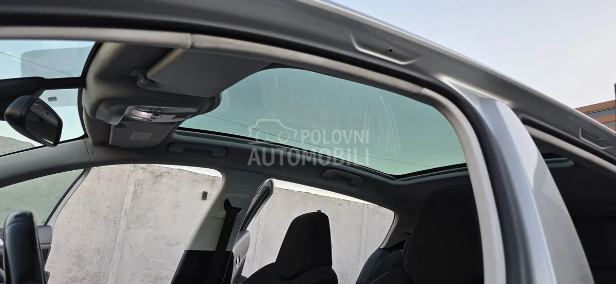 Peugeot 308 2017 photo 3