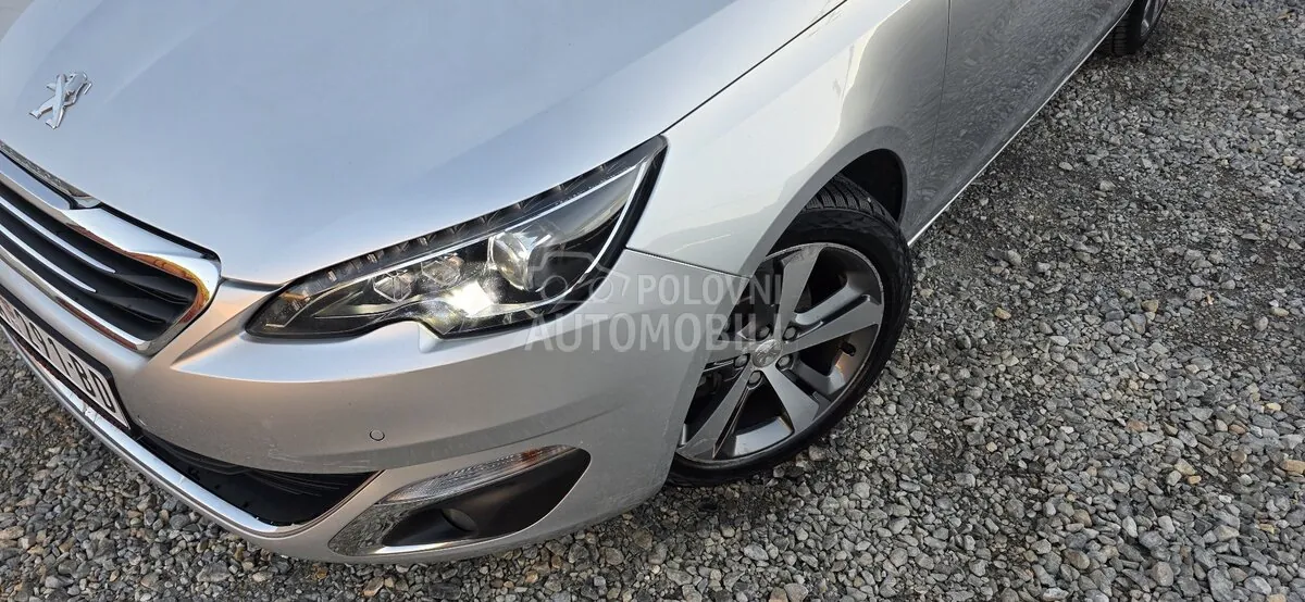 Peugeot 308 2017 photo 2