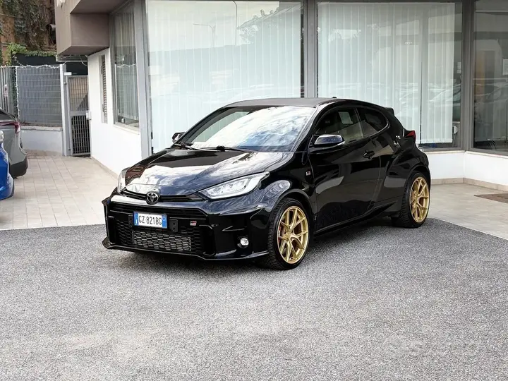 Toyota Yaris 2022 photo 3