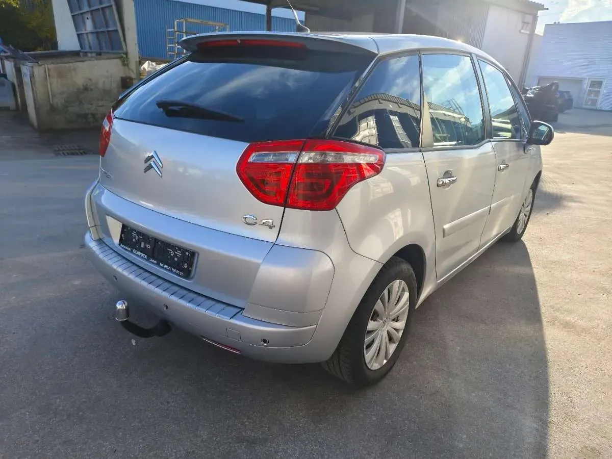 Citroen C4 Picasso 2009 photo 3