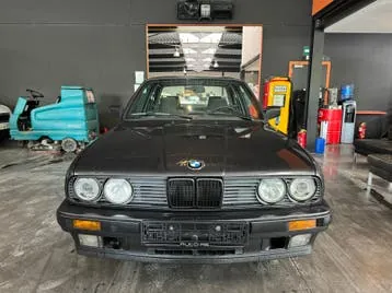 BMW 325 Ix 1990 photo 3