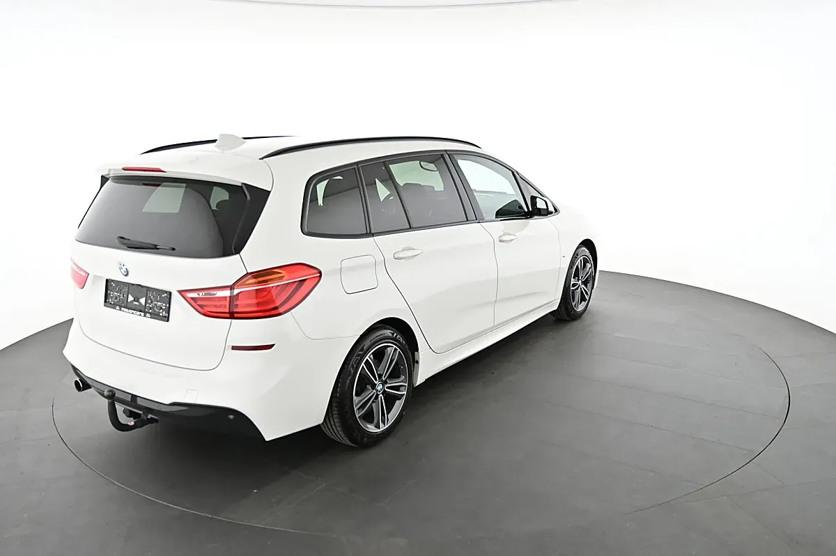 BMW 2 Series 2017 photo 2