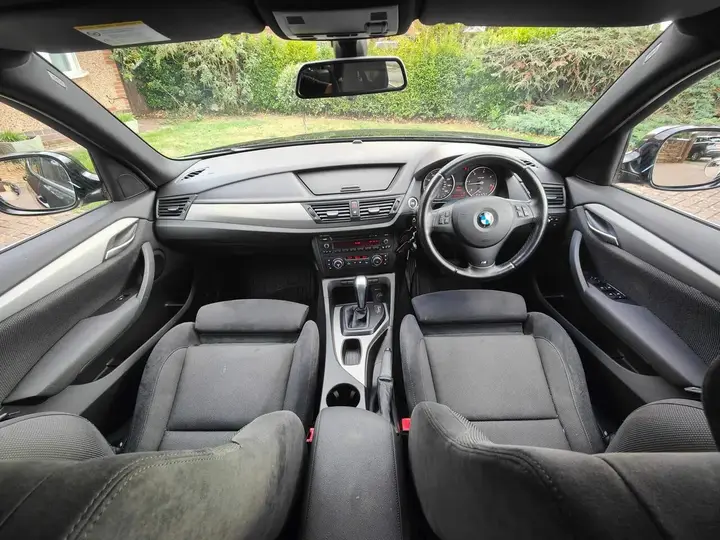 BMW X1 2011 photo 3