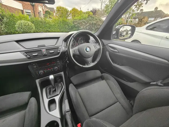BMW X1 2011 photo 4