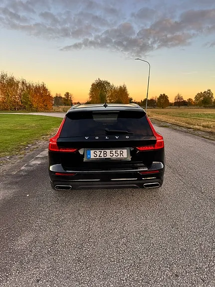 Volvo V60 Cross Country 2021 photo 4