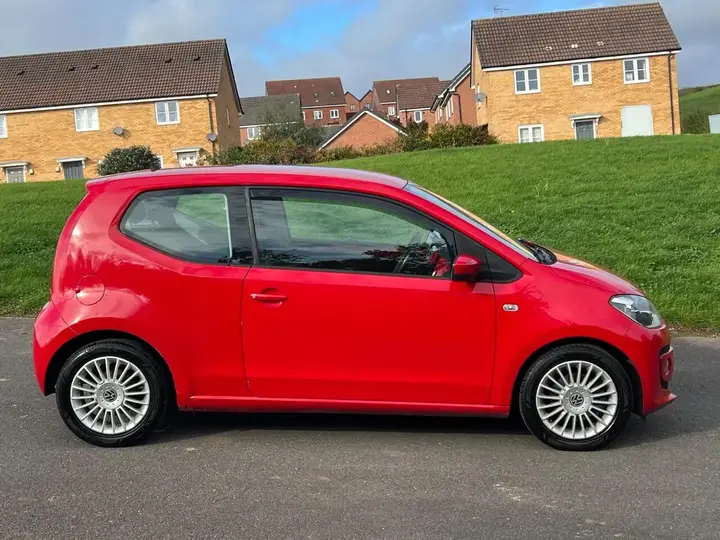 Volkswagen Up 2012 photo 2