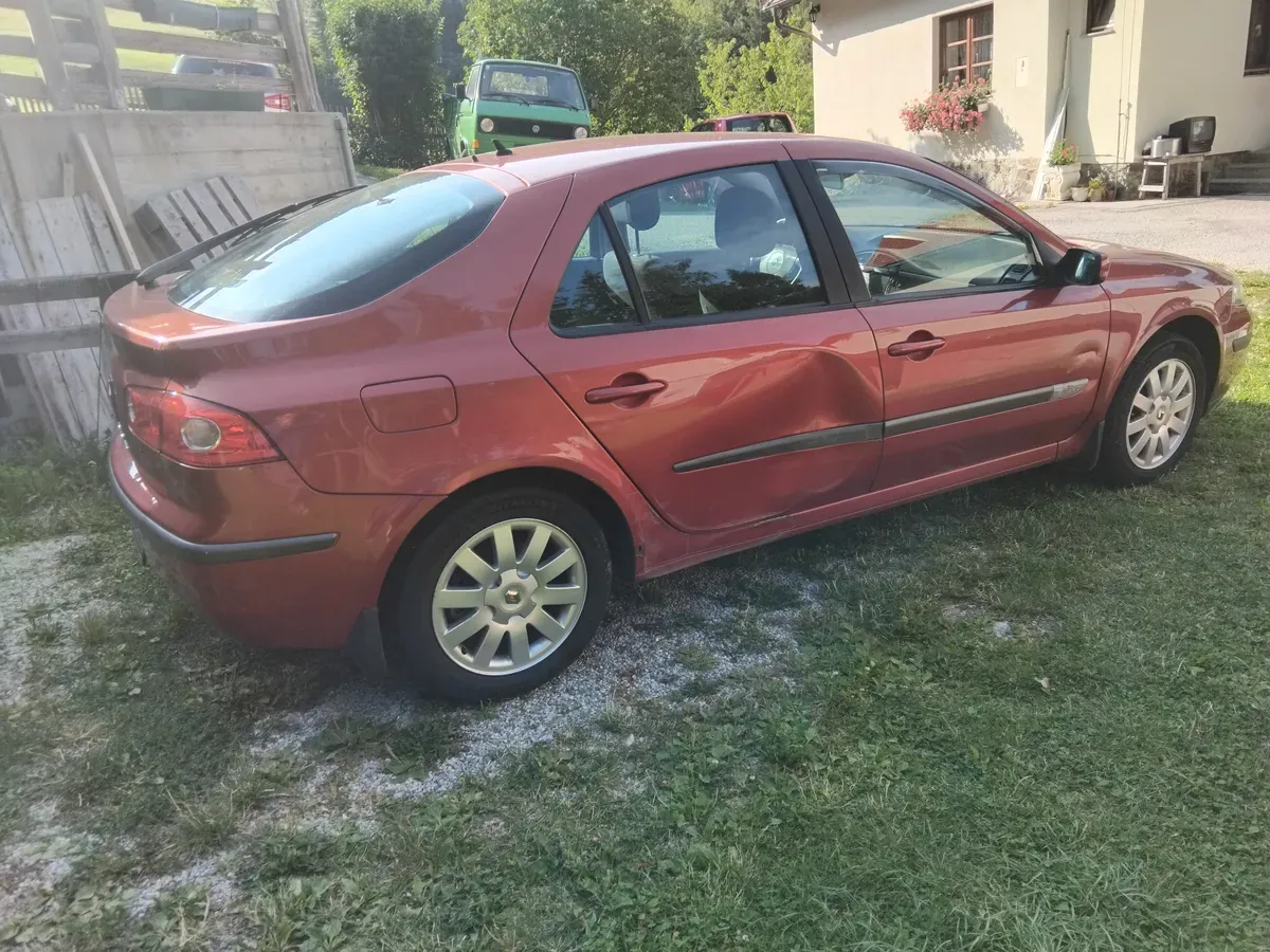 Renault Laguna 2006 photo 2