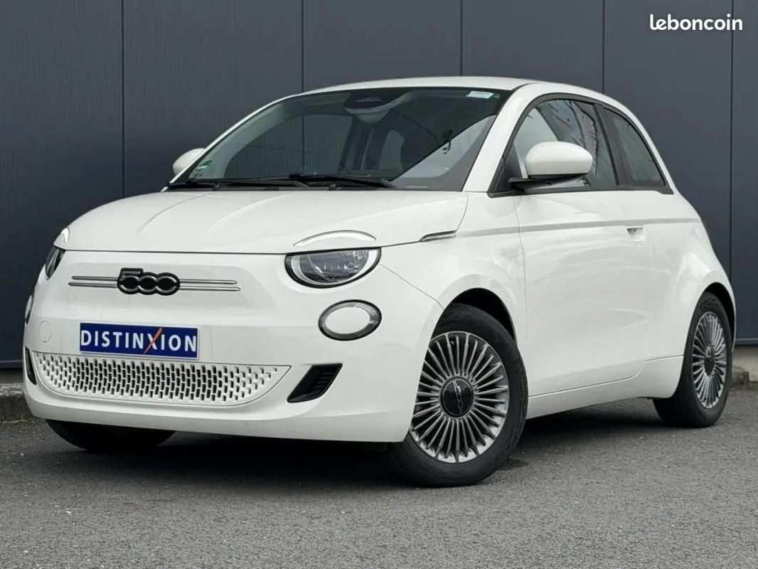 Fiat 500 2023 photo 2