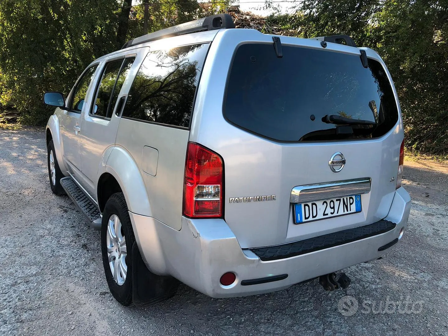 Nissan Pathfinder 2006 photo 2