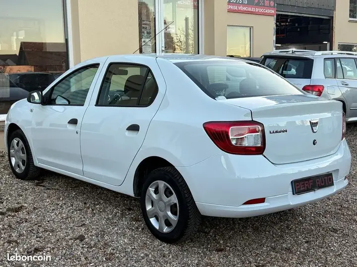 Dacia Logan 2014 photo 3