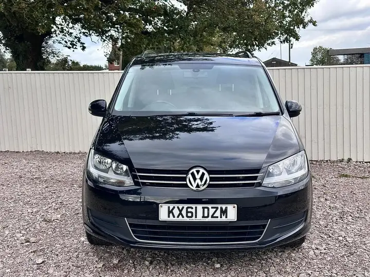 Volkswagen Sharan 2011 photo 2