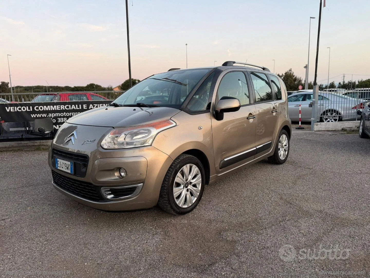 Citroen C3 Picasso 2011 photo 2