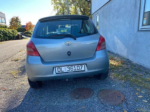 Toyota Yaris 2006 photo 4
