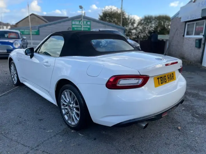 Fiat 124 Spider 2018 photo 5