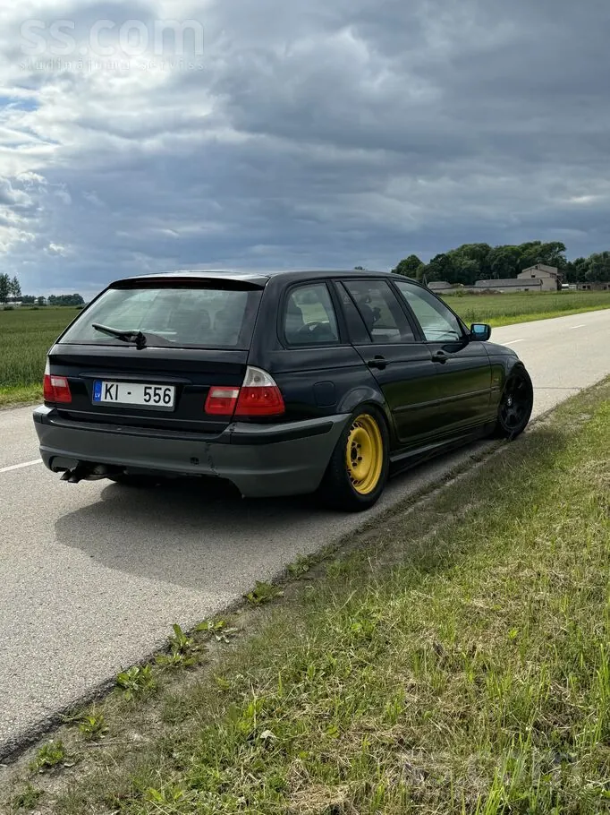 BMW 325I 2001 photo 2
