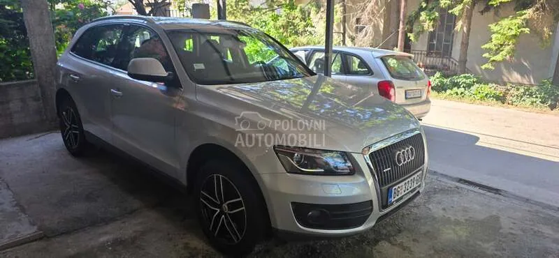 Audi Q5 2012 photo 2
