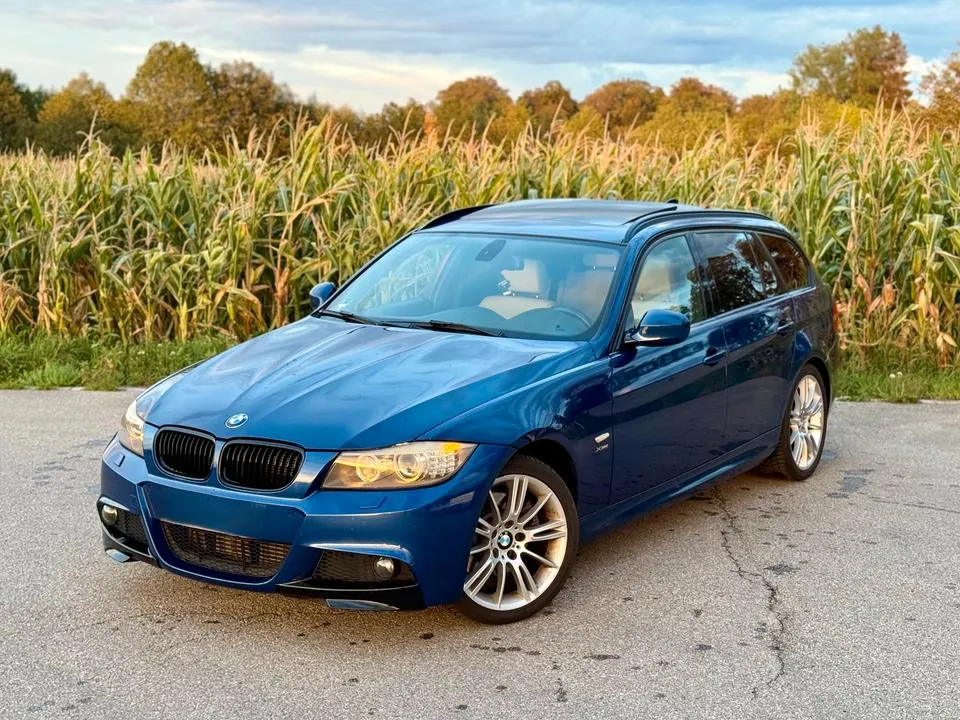 BMW 330