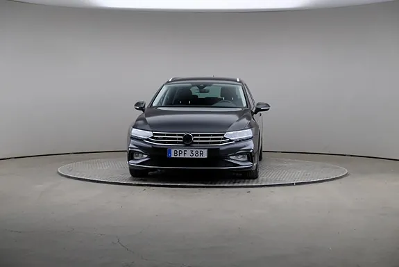 Volkswagen Passat 2023 photo 3