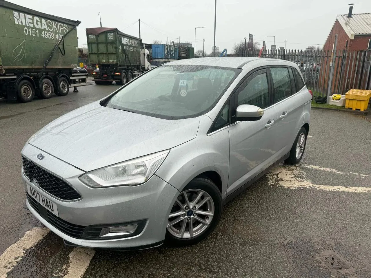 Ford C-Max 2017 photo 2
