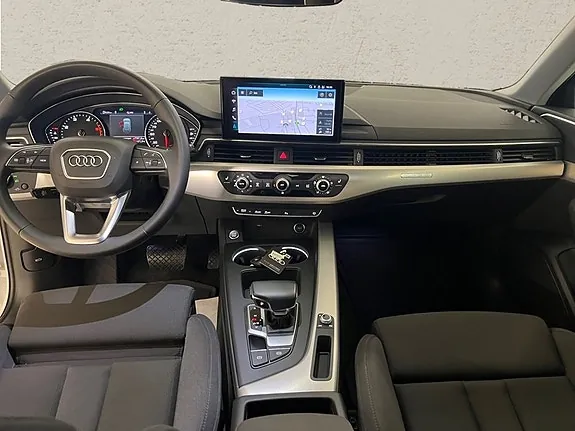 Audi A4 2023 photo 4