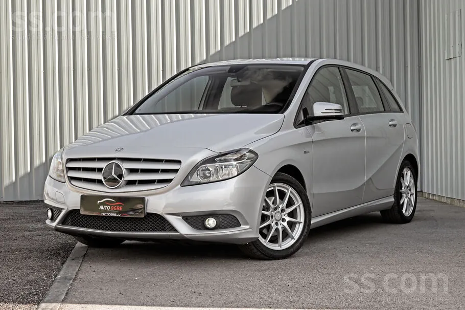 Mercedes-Benz B160