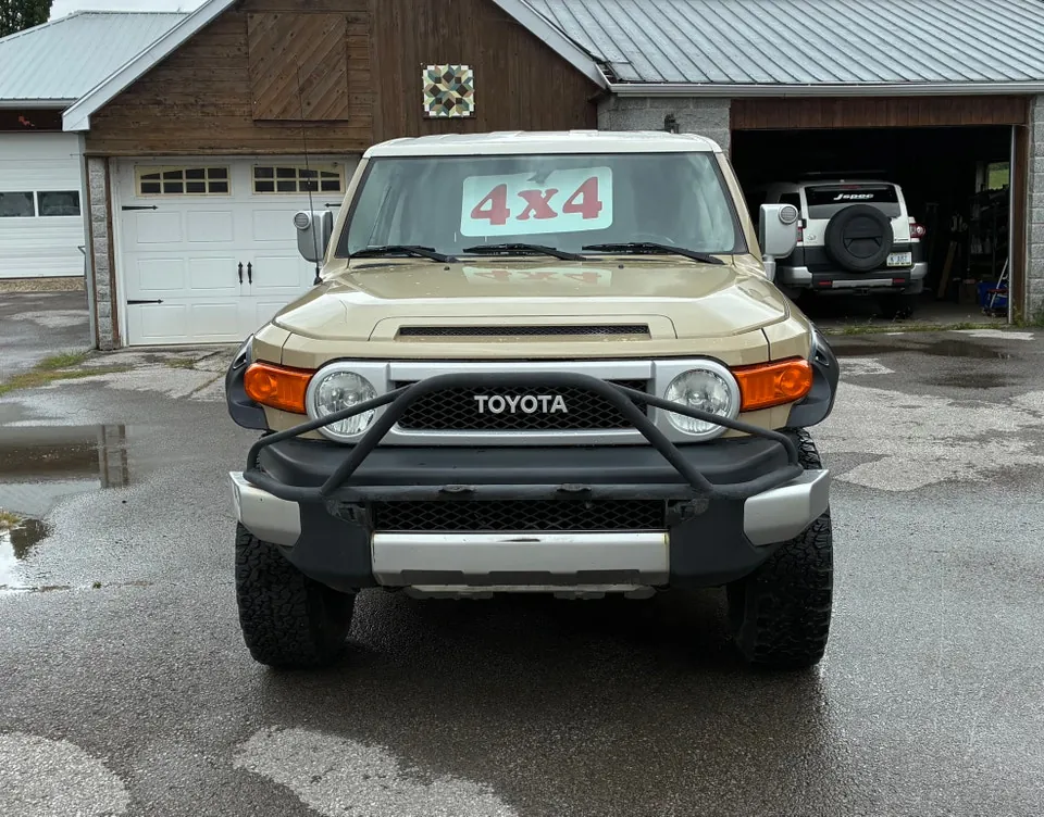 Toyota Fj Cruiser 2012 photo 2